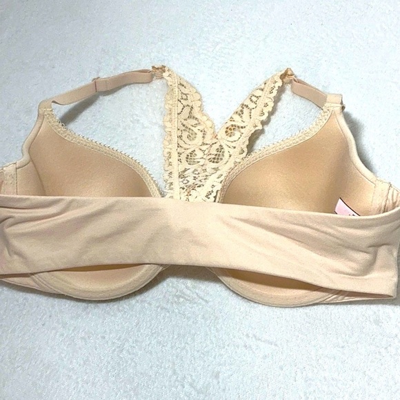 Victoria's Secret Cream Lace Bra with Underwire - Picture 7 of 7